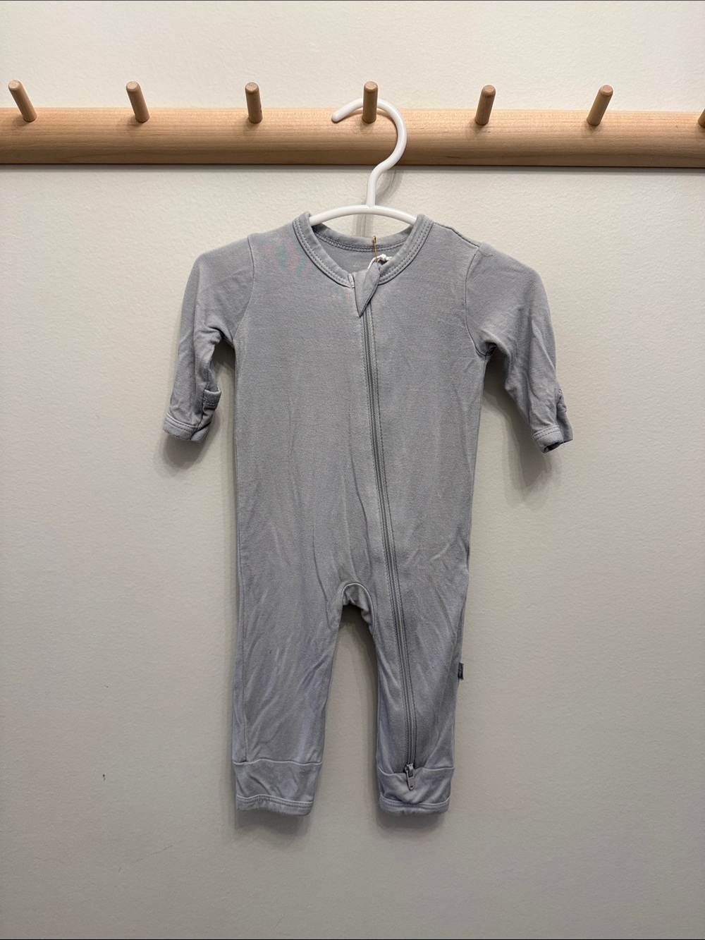 Kyte BABY Light Gray Zippered One-Piece Bodysuit